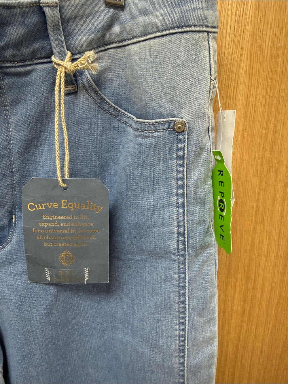 NWT Democracy Two-Tone Light Blue High Rise Wide Leg Jeans - Picture 3 of 6
